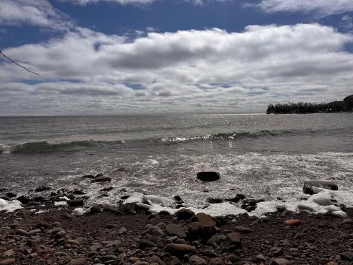 6076 Highway 61, Silver Bay, MN 55614