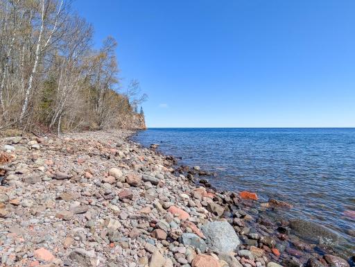 6076 Highway 61, Silver Bay, MN 55614
