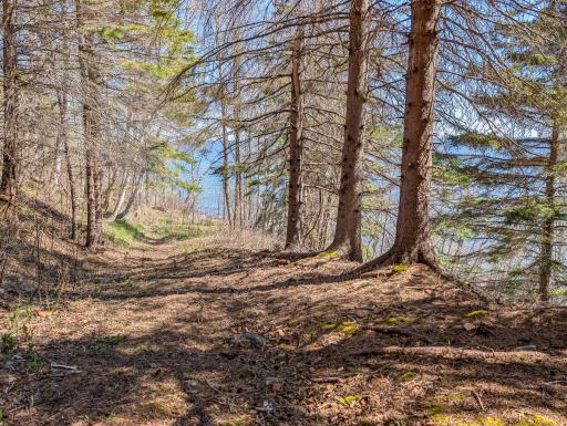 6076 Highway 61, Silver Bay, MN 55614