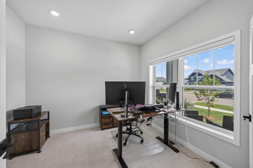 18333 Glacier Way, Lakeville, MN 55044