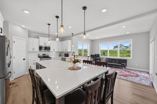 18333 Glacier Way, Lakeville, MN 55044