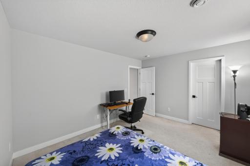18333 Glacier Way, Lakeville, MN 55044