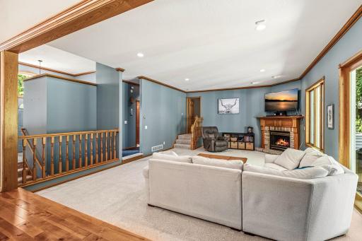 400 Creek Side Drive SE, Saint Michael, MN 55376