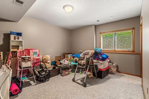 400 Creek Side Drive SE, Saint Michael, MN 55376