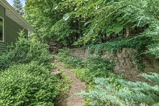 400 Creek Side Drive SE, Saint Michael, MN 55376