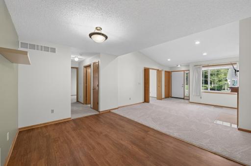 2790 87th Street E, 11, Inver Grove Heights, MN 55076