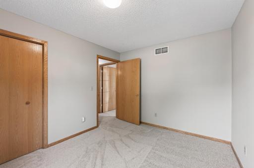 2790 87th Street E, 11, Inver Grove Heights, MN 55076