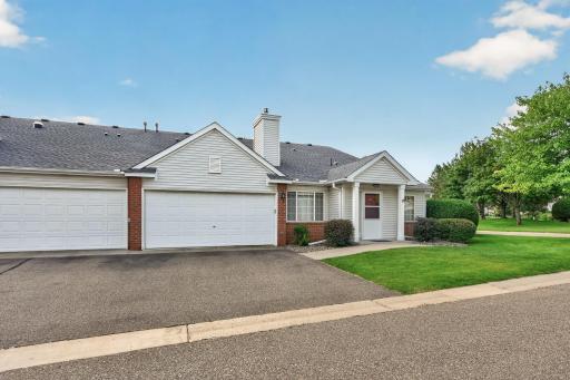 2790 87th Street E, 11, Inver Grove Heights, MN 55076
