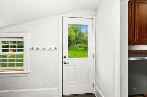 2711 E 8th Street, Duluth, MN 55812