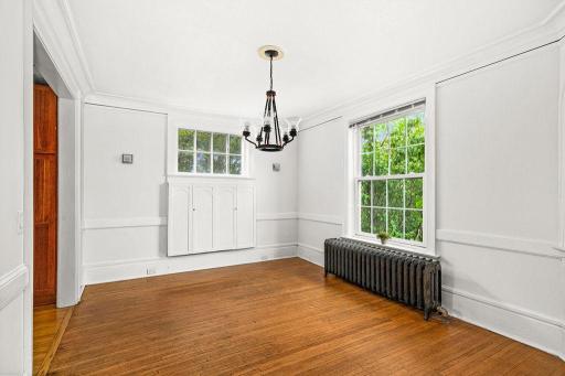 2711 E 8th Street, Duluth, MN 55812