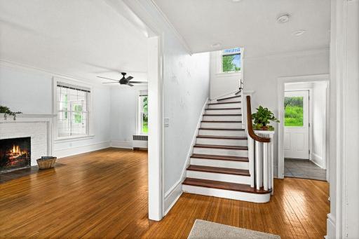 2711 E 8th Street, Duluth, MN 55812