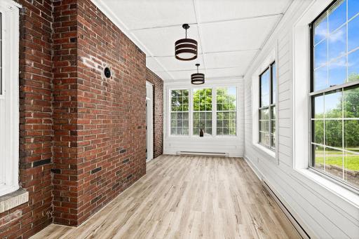 2711 E 8th Street, Duluth, MN 55812