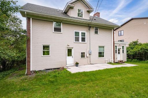 2711 E 8th Street, Duluth, MN 55812