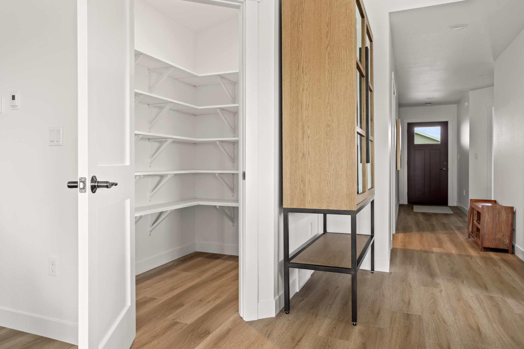 The Linden - Brekke Way S