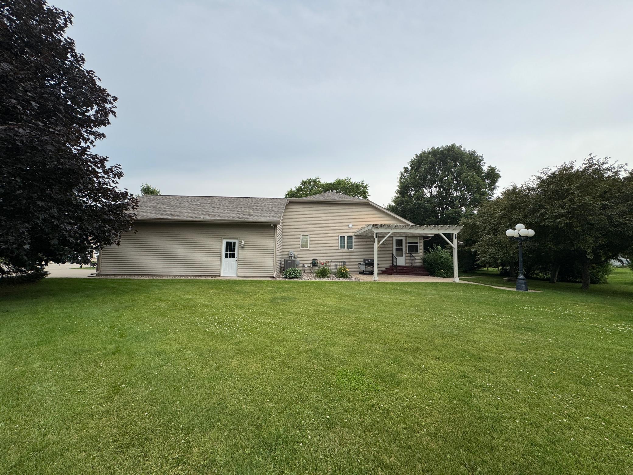 Pergola Patio Side yard.JPG