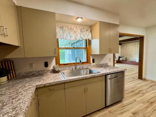 1706 Irvine Avenue NW, Bemidji, MN 56601