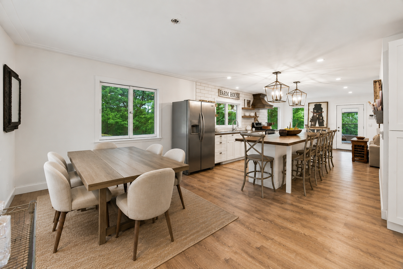 Kitchen Dining- Table virtually staged