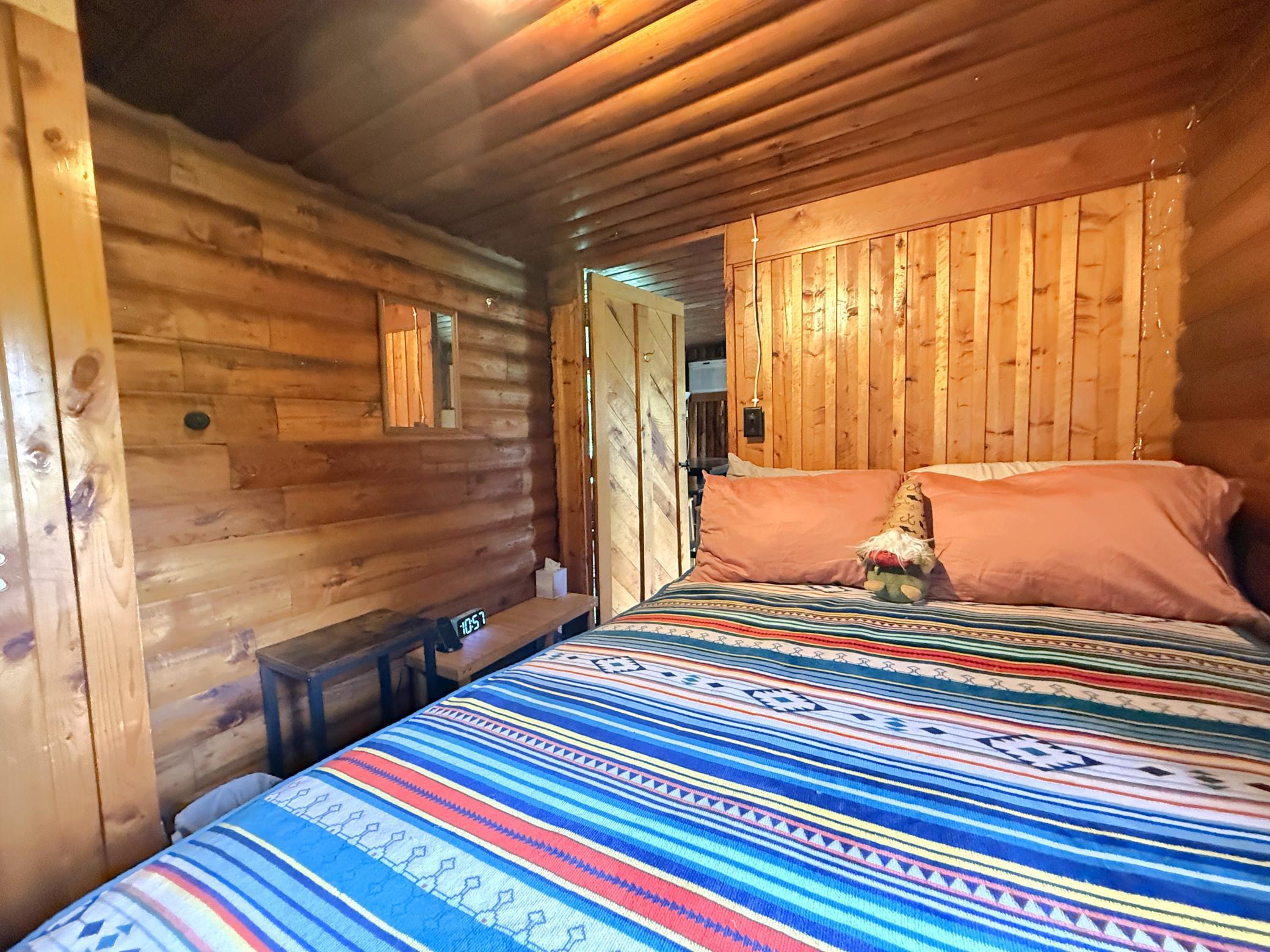 5209 Bedroom 1 2.JPG