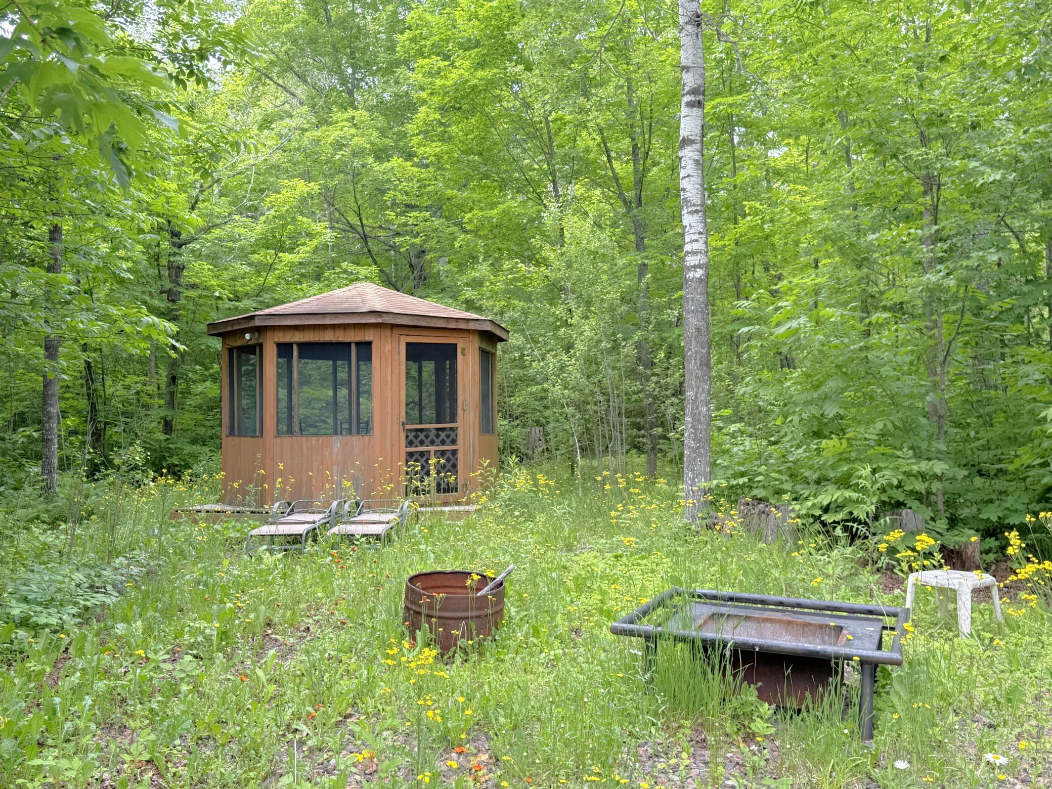 5209 Gazebo 1.JPG