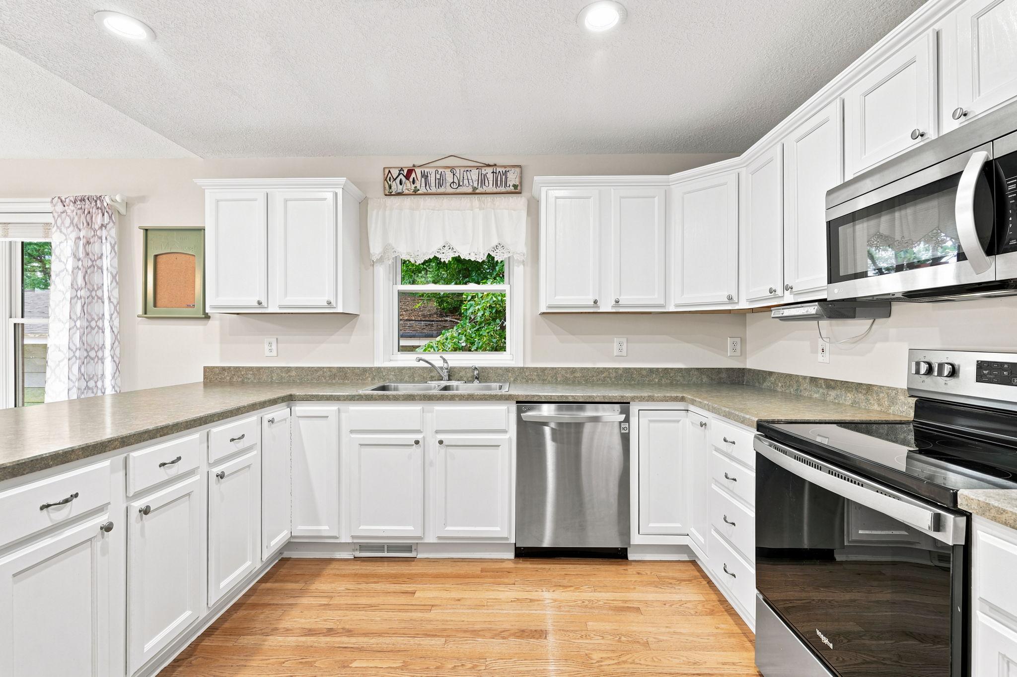 12-web-or-mls-DSC03866.jpg