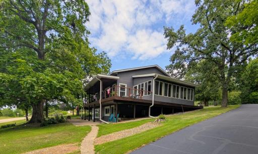 Side with 3 Seasons Room, Deck