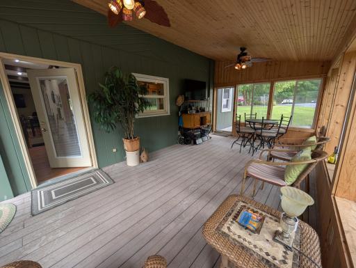 3 Seasons Room