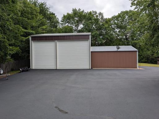 16' High Doors on front and back.