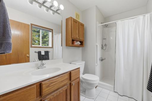 762 Lake Ridge Drive, Woodbury, MN 55129