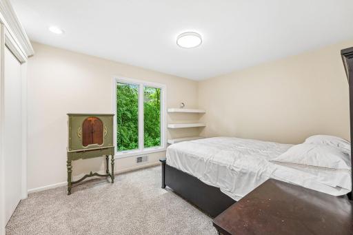 23 Evergreen Road, North Oaks, MN 55127