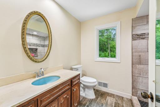 23 Evergreen Road, North Oaks, MN 55127