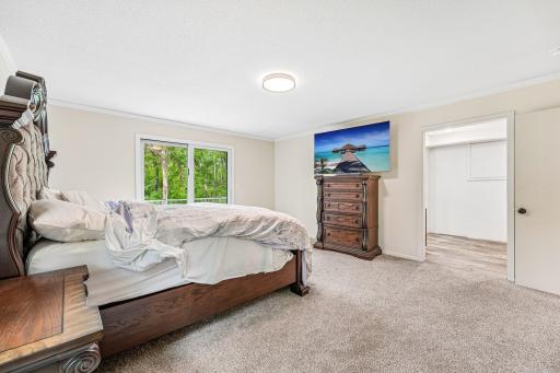 23 Evergreen Road, North Oaks, MN 55127