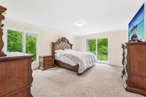 23 Evergreen Road, North Oaks, MN 55127