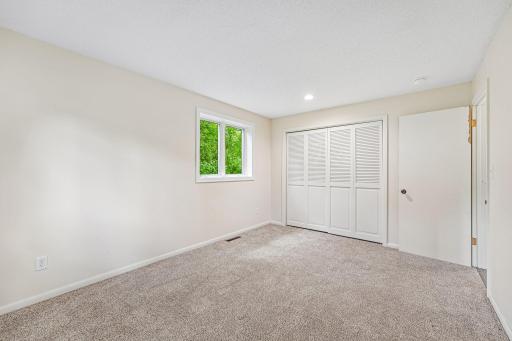 23 Evergreen Road, North Oaks, MN 55127