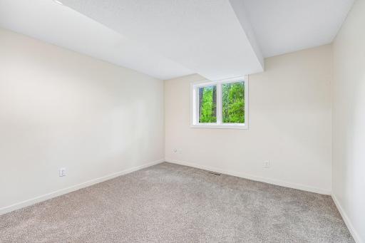 23 Evergreen Road, North Oaks, MN 55127