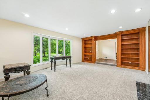 23 Evergreen Road, North Oaks, MN 55127