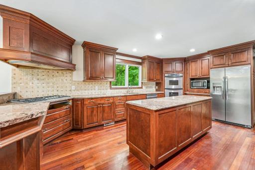 23 Evergreen Road, North Oaks, MN 55127