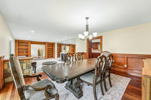 23 Evergreen Road, North Oaks, MN 55127