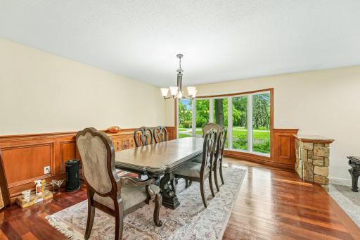 23 Evergreen Road, North Oaks, MN 55127