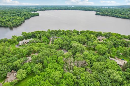 23 Evergreen Road, North Oaks, MN 55127