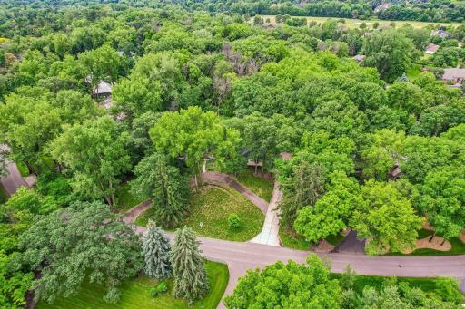 23 Evergreen Road, North Oaks, MN 55127