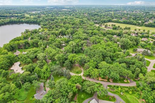 23 Evergreen Road, North Oaks, MN 55127