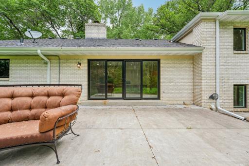 23 Evergreen Road, North Oaks, MN 55127