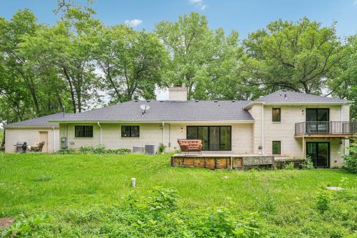 23 Evergreen Road, North Oaks, MN 55127