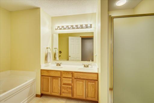 906 Village Parkway, Circle Pines, MN 55014