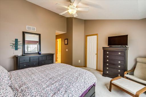 906 Village Parkway, Circle Pines, MN 55014