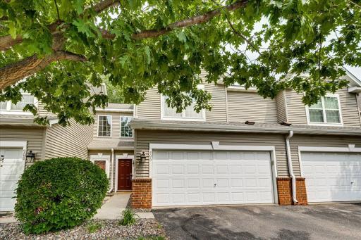906 Village Parkway, Circle Pines, MN 55014