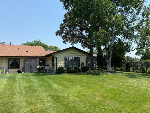 1288 Rolling Oaks Lane NW, Hutchinson, MN 55350