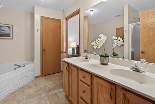 13805 Granada Avenue, Saint Paul, MN 55124