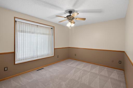 13805 Granada Avenue, Saint Paul, MN 55124