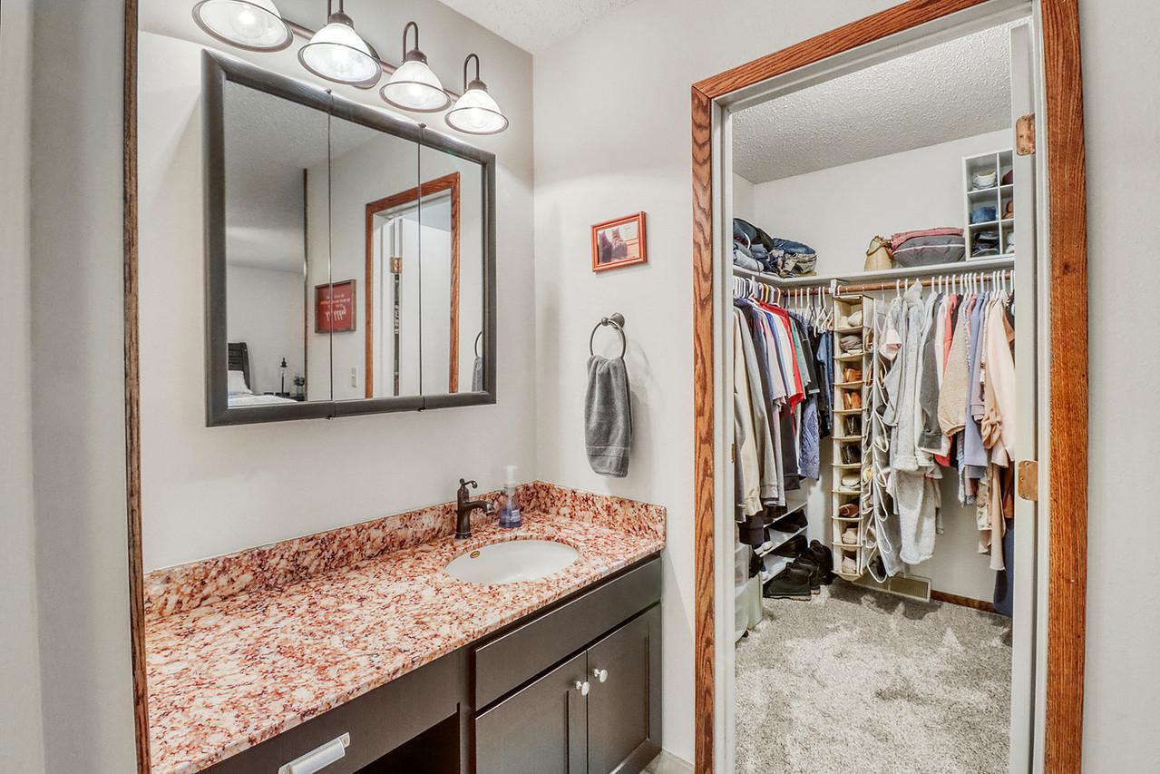 Primary Bathroom_closet1_1-1280.JPG